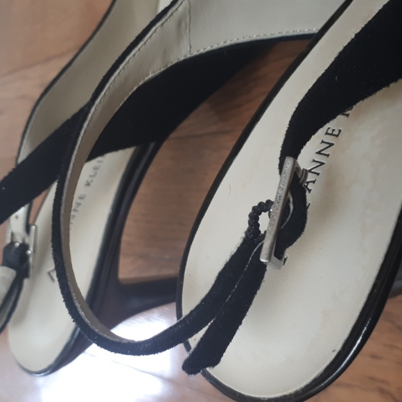 Anne Klein black slingback shoes - Picture 8 of 8